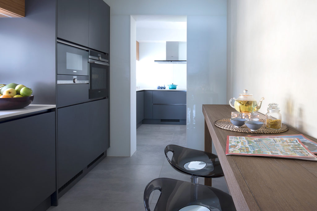 A clean-lined kitchen designed by Hintegro