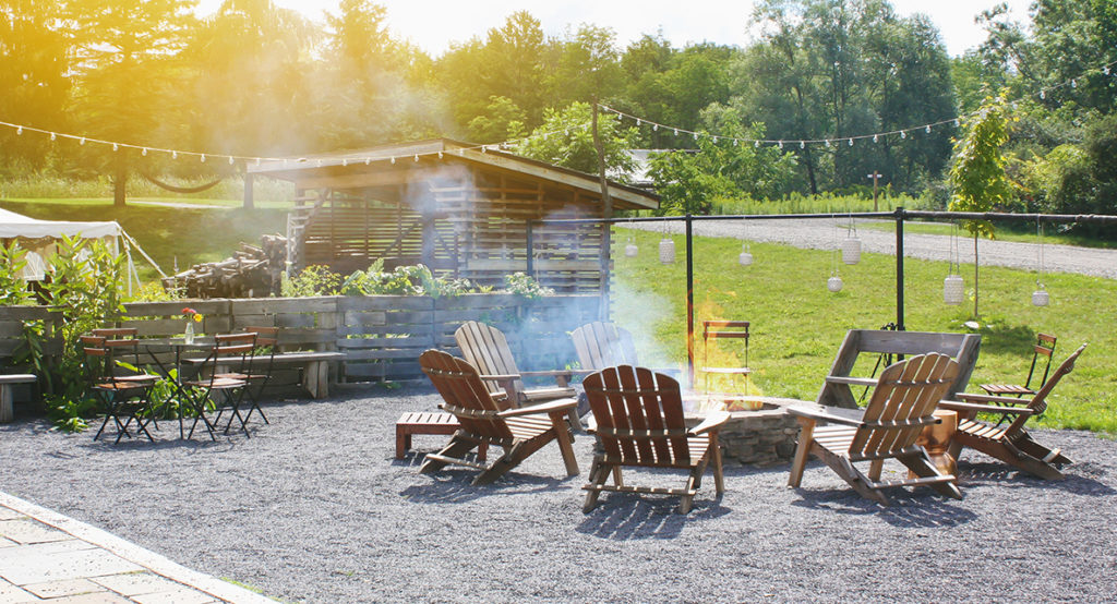 Campfire lounge