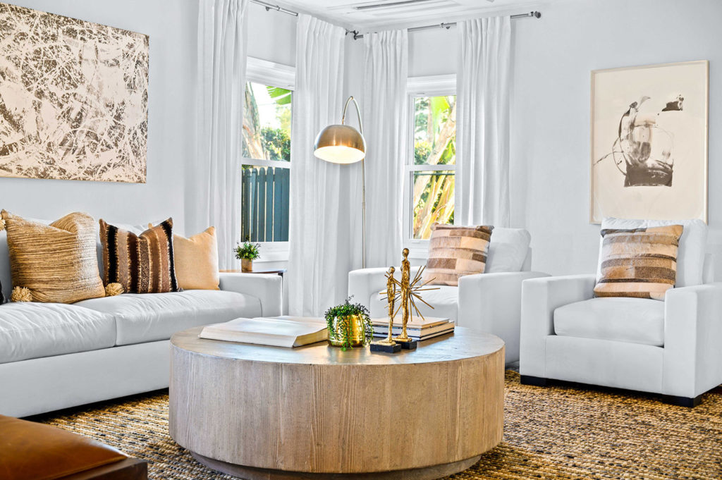 A sparkling living room in Mar Vista